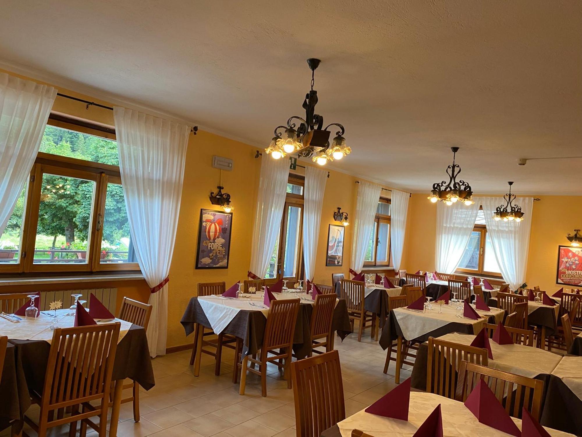 Hotel Col Serena Etroubles Zewnętrze zdjęcie