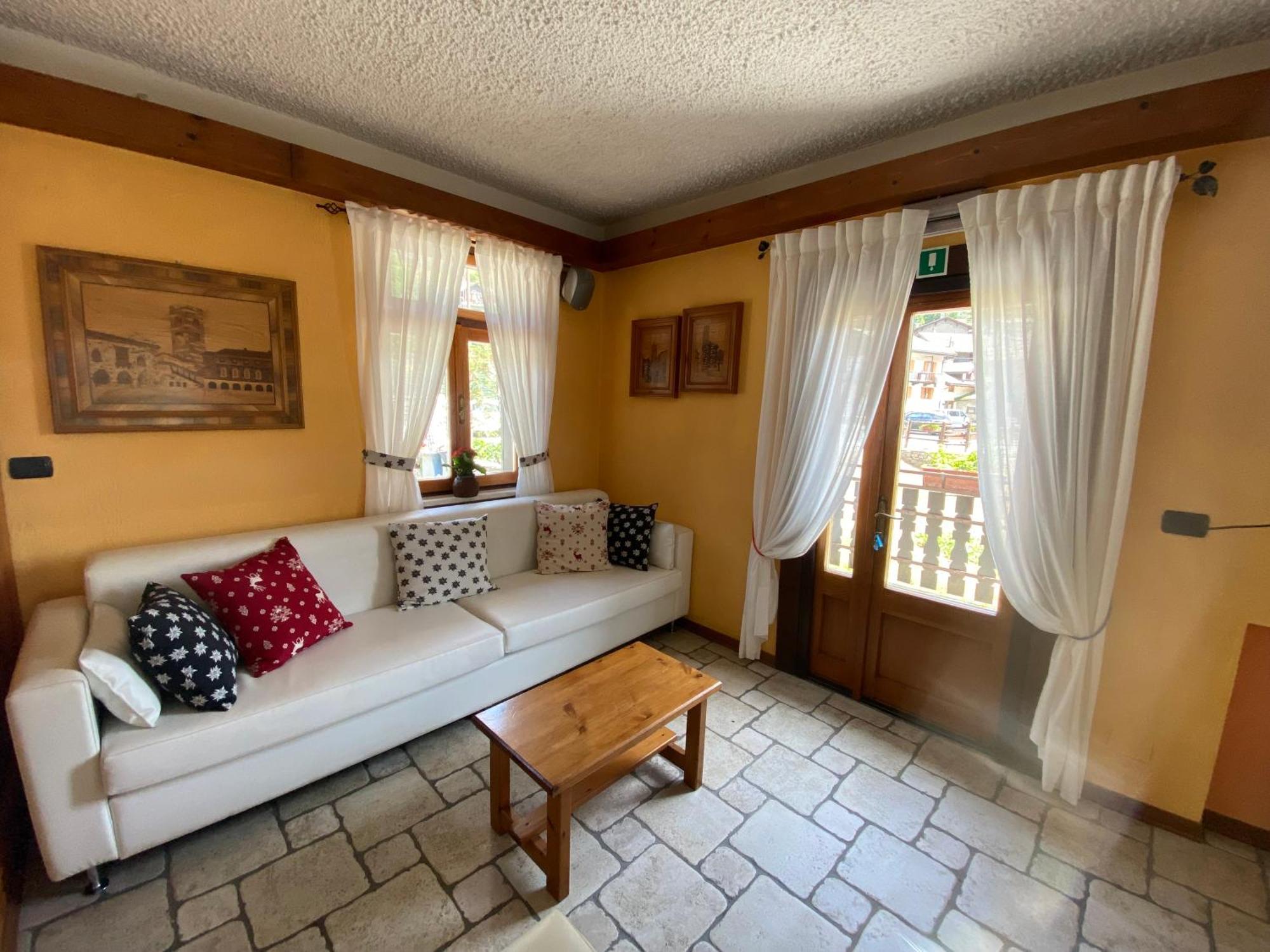Hotel Col Serena Etroubles Zewnętrze zdjęcie